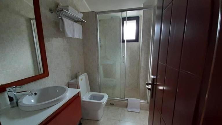 12 Villa